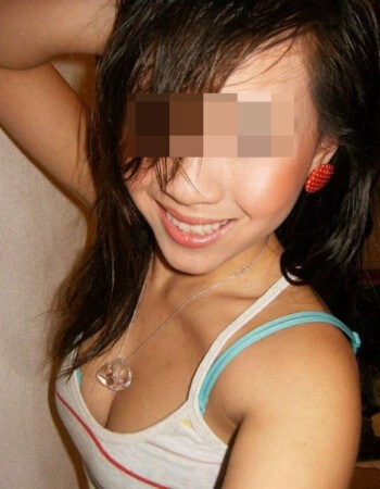Coquine Thaïlandaise  de Belfort appréciant le sexe