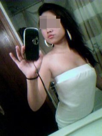 Fille asiatique de Pessac qui adore faire des fellations nature