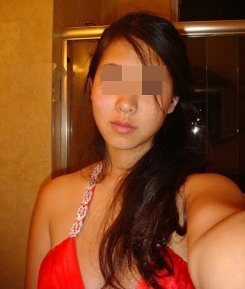 Cochonne Thaïlandaise  recherche un mec pour une bonne sodomie à Angoulême