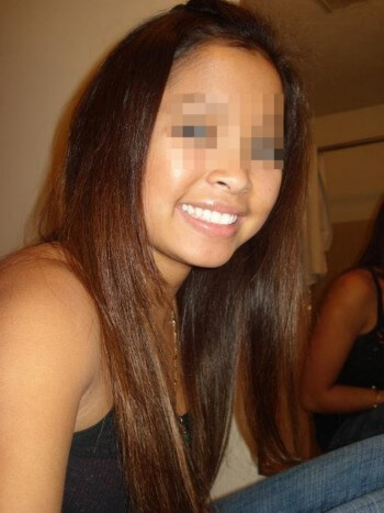 Femme Thaïlandaise cherche un mec très direct avec qui jouer à Metz