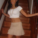 Salut les coquinous, je suis une femme non v&eacute;nale aux cheveux roux, bien bandante, avec de tr&egrave;s jolis seins et seule depuis quelques temps, alors ne soyez pas g&ecirc;n&eacute;s de m'&eacute;crire ! J'habite sur Aix-en-Provence, je peux vous recevoir en fin de soir&eacute;e pour une rencontre hot. Je suis dispo ces derniers temps, je suis accro au cul et j'aime qu'on me doigte la chatte donc contactez moi de suite pour avoir mon tel. Bisous.